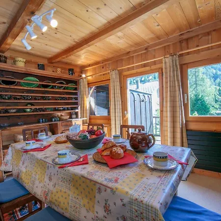 Montroc Sleeps 6 Apartment