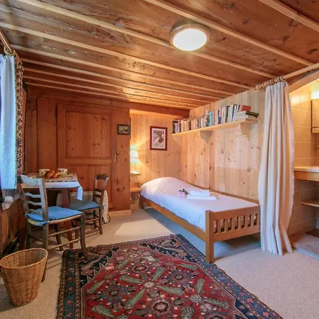 Montroc Sleeps 6