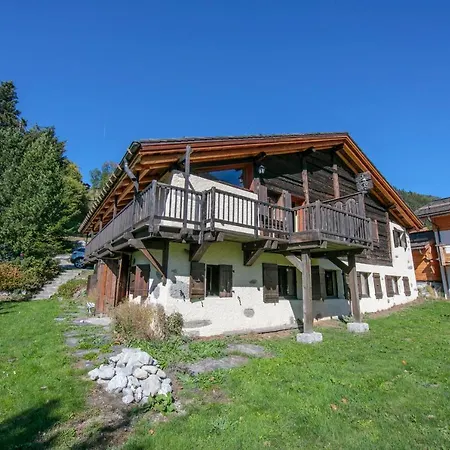 Montroc Sleeps 6